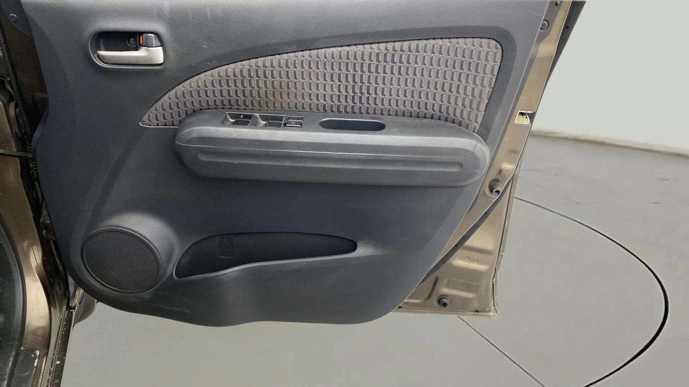 2014 Maruti Ritz VXI, Petrol, Manual, 53,548 km, Driver Side Door Panels Control