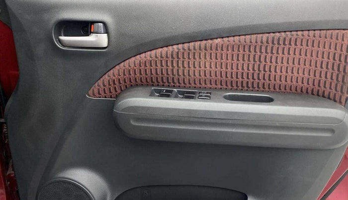 2014 Maruti Ritz VXI, Petrol, Manual, 36,307 km, Driver Side Door Panels Control