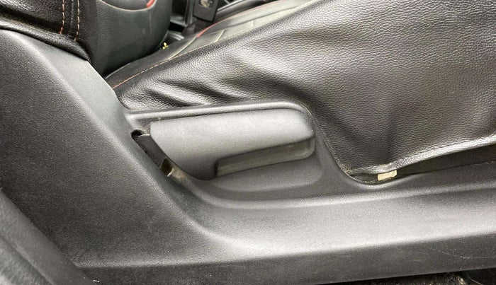 2014 Maruti Swift VXI, Petrol, Manual, 81,684 km, Driver Side Adjustment Panel