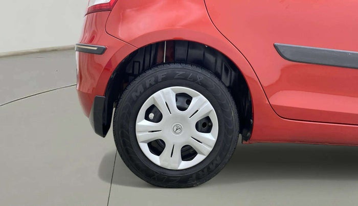 2014 Maruti Swift VXI, Petrol, Manual, 81,684 km, Right Rear Wheel