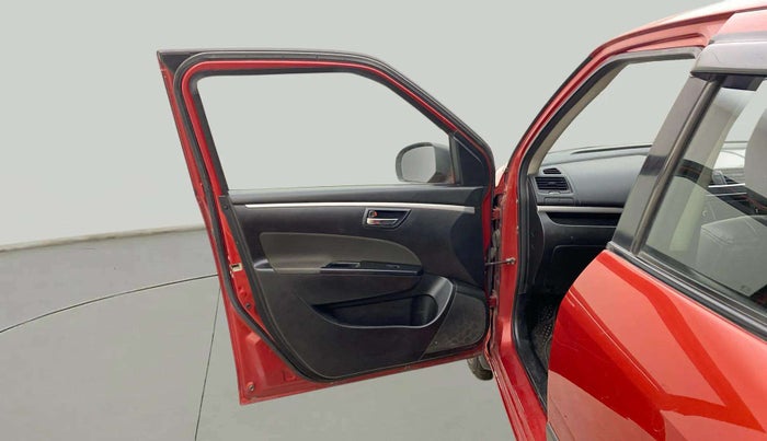 2014 Maruti Swift VXI, Petrol, Manual, 81,684 km, LHS Front Door