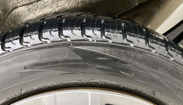 2015 Maruti Wagon R 1.0 VXI, Petrol, Manual, 56,466 km, Right Rear Tyre Tread
