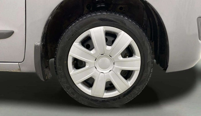 2015 Maruti Wagon R 1.0 VXI, Petrol, Manual, 56,466 km, Right Front Wheel