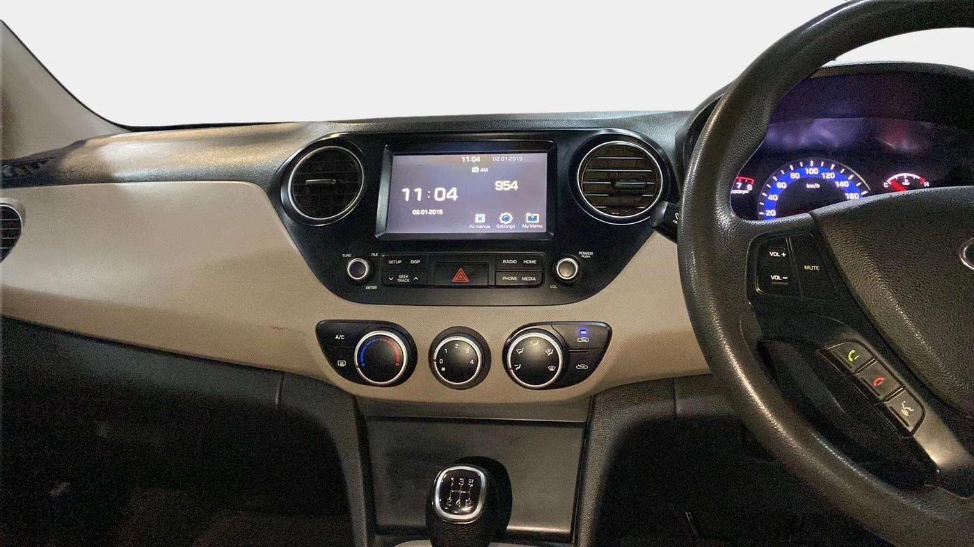 2017 Hyundai Xcent SX 1.2, Petrol, Manual, 80,459 km, Air Conditioner