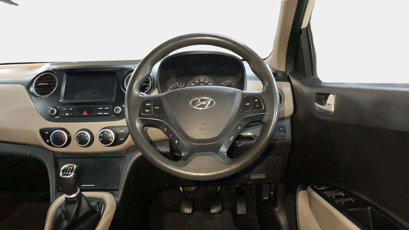 2017 Hyundai Xcent SX 1.2, Petrol, Manual, 80,459 km, Steering Wheel Close Up