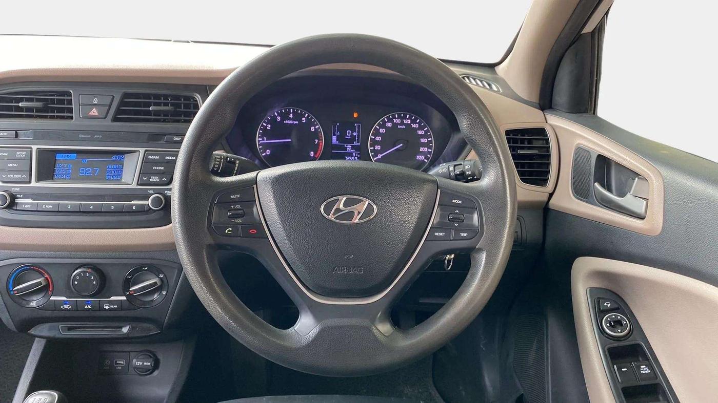 2017 Hyundai Elite i20 SPORTZ 1.2, Petrol, Manual, 72,565 km, Steering Wheel Close Up