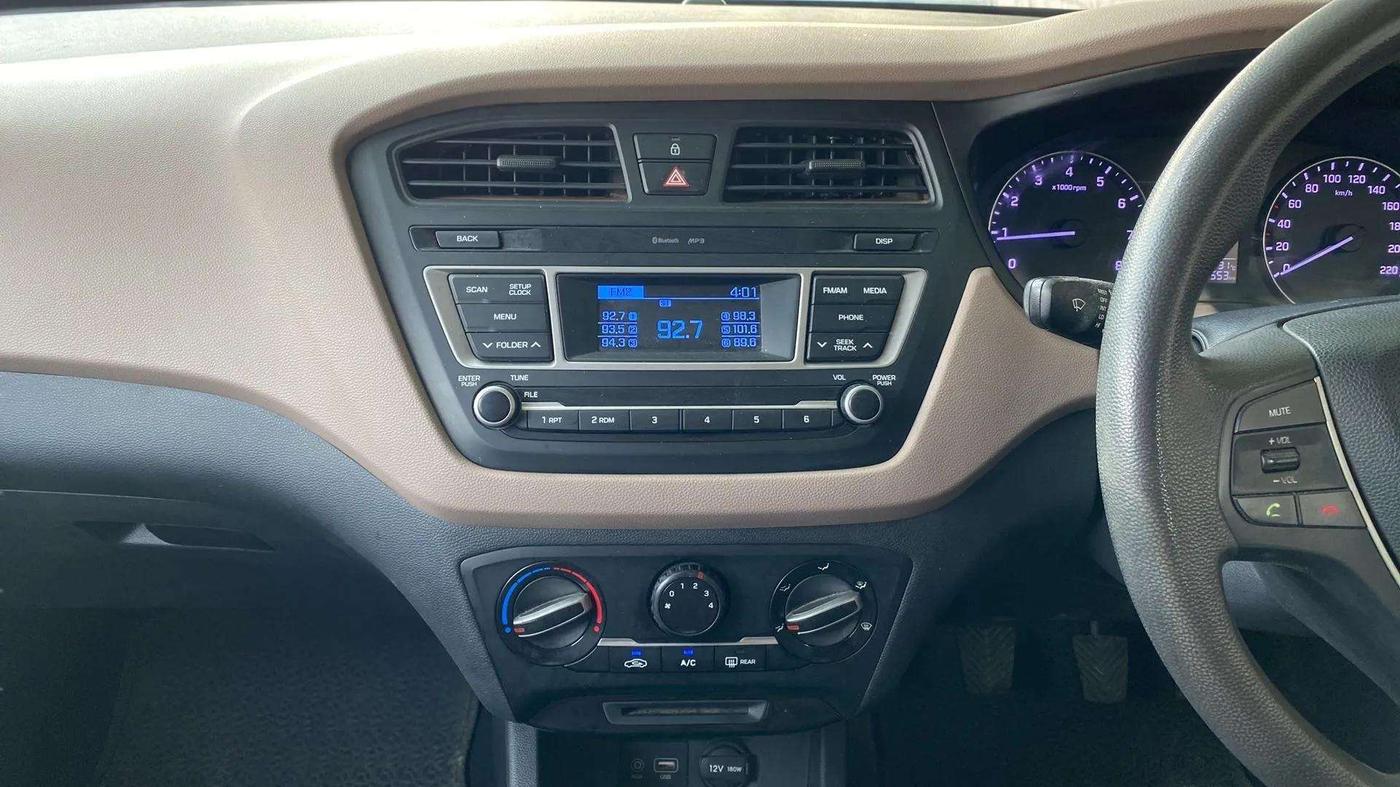 2017 Hyundai Elite i20 SPORTZ 1.2, Petrol, Manual, 72,565 km, Air Conditioner