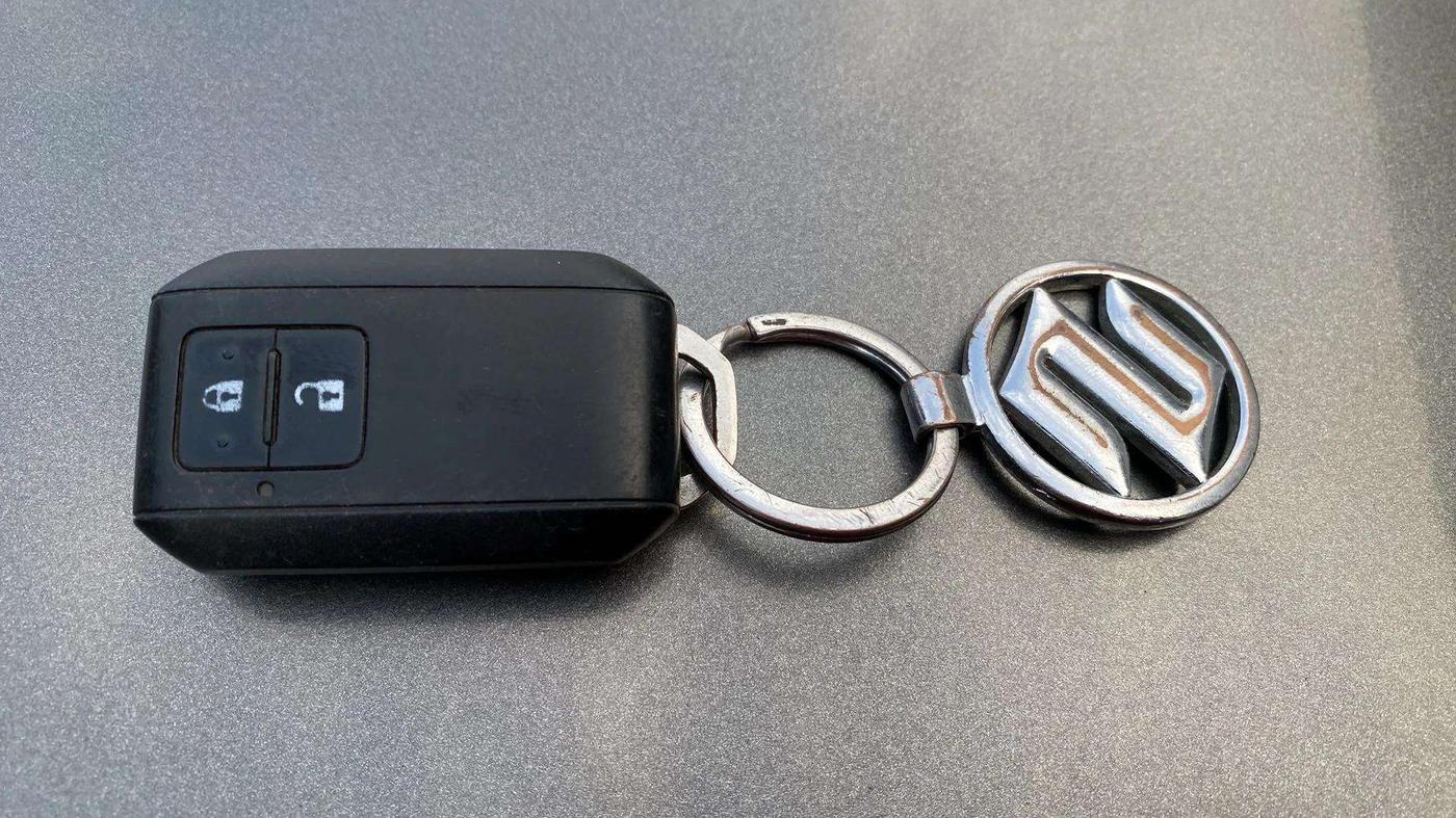 2019 Maruti Baleno ZETA PETROL 1.2, Petrol, Manual, 76,481 km, Key Close Up