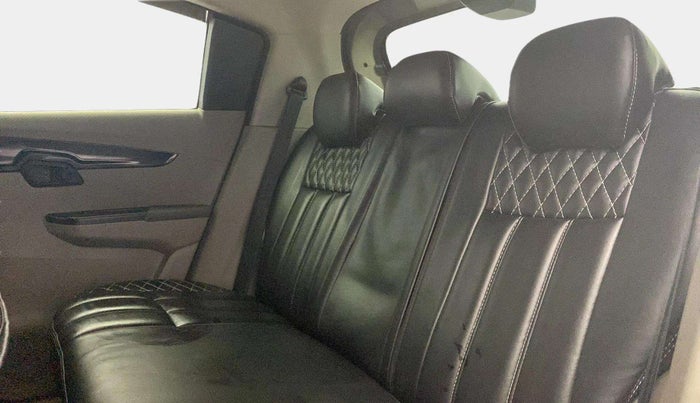 2017 Mahindra Kuv100 K6 PLUS 6 STR, Petrol, Manual, 89,108 km, Right Side Rear Door Cabin