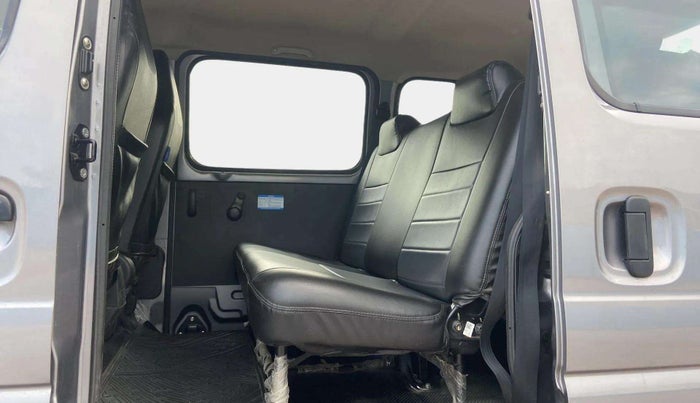 2023 Maruti Eeco 5 STR AC, Petrol, Manual, 24,151 km, Right Side Rear Door Cabin