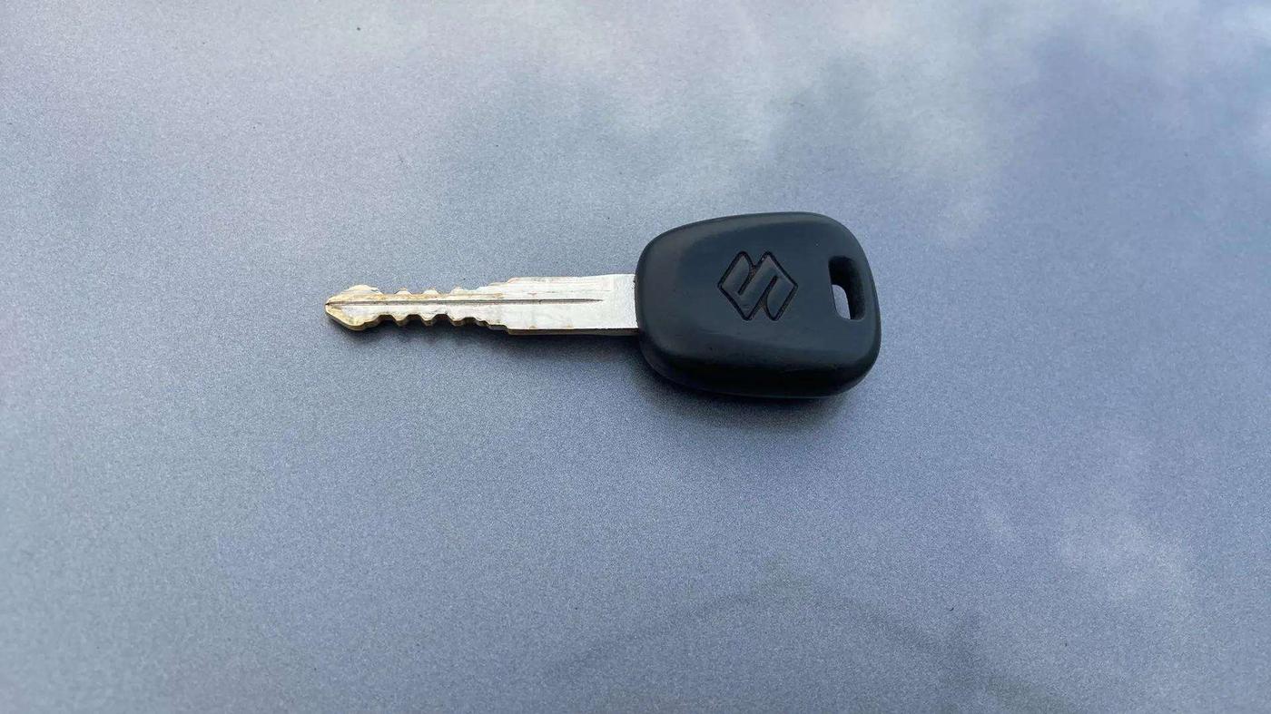 2023 Maruti Eeco 5 STR AC, Petrol, Manual, 24,213 km, Key Close Up