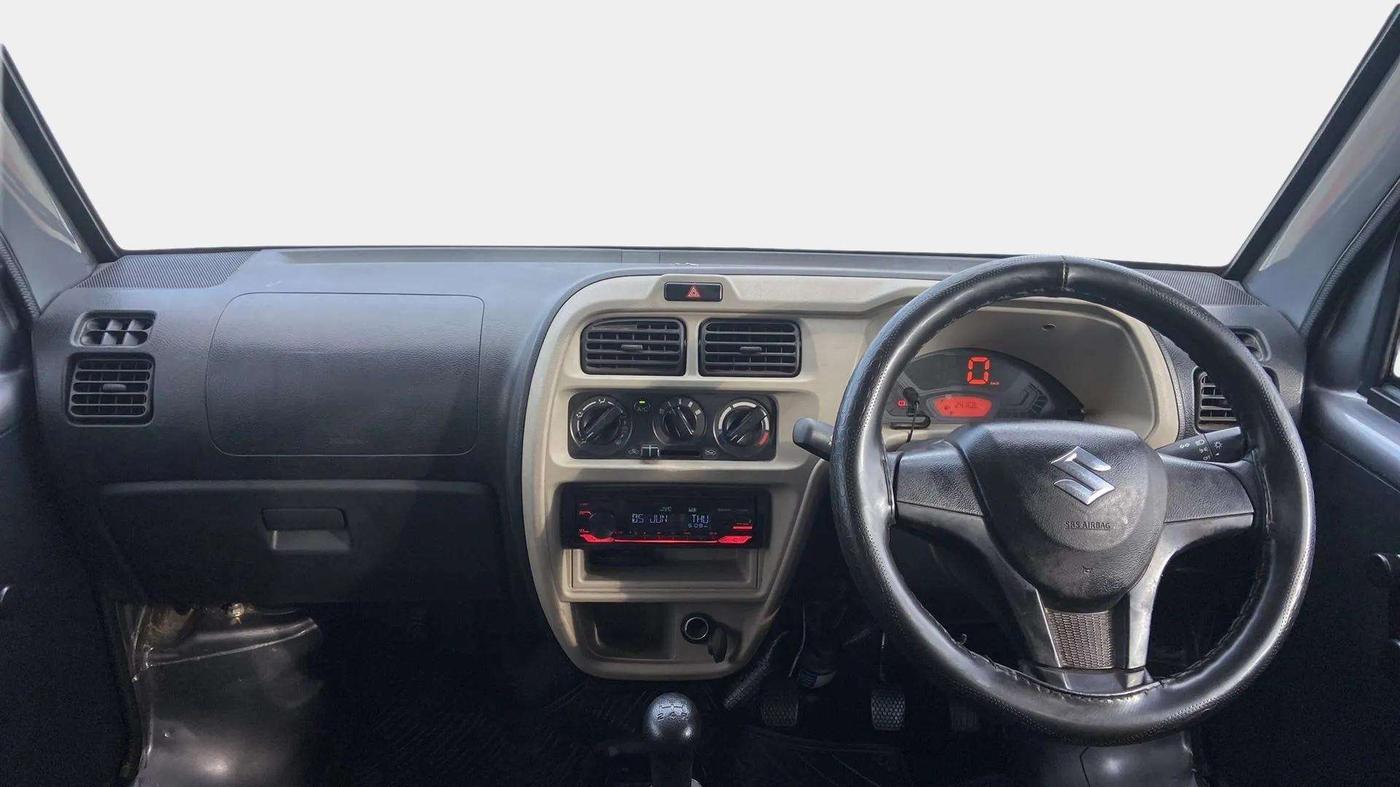 2023 Maruti Eeco 5 STR AC, Petrol, Manual, 24,213 km, Dashboard