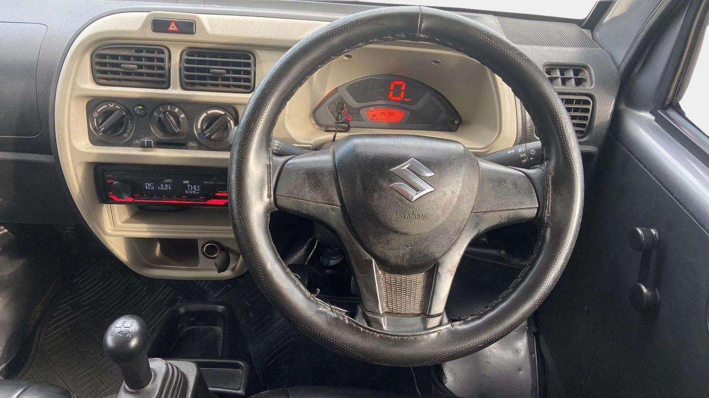 2023 Maruti Eeco 5 STR AC, Petrol, Manual, 24,213 km, Steering Wheel Close Up