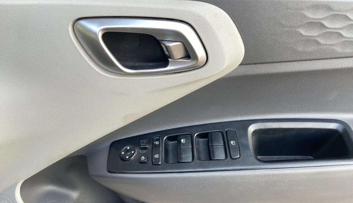 2021 Hyundai GRAND I10 NIOS SPORTZ 1.2 KAPPA VTVT CNG, CNG, Manual, 71,851 km, Driver Side Door Panels Control