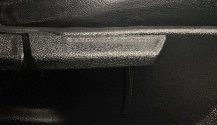 2021 KIA SELTOS HTK PLUS 1.5 IMT, Petrol, Manual, 71,556 km, Driver Side Adjustment Panel