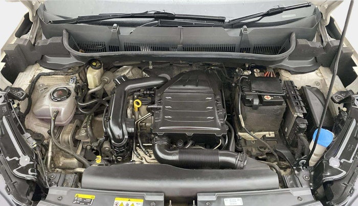 2023 Skoda KUSHAQ STYLE 1.0L TSI MT, Petrol, Manual, 37,821 km, Engine View