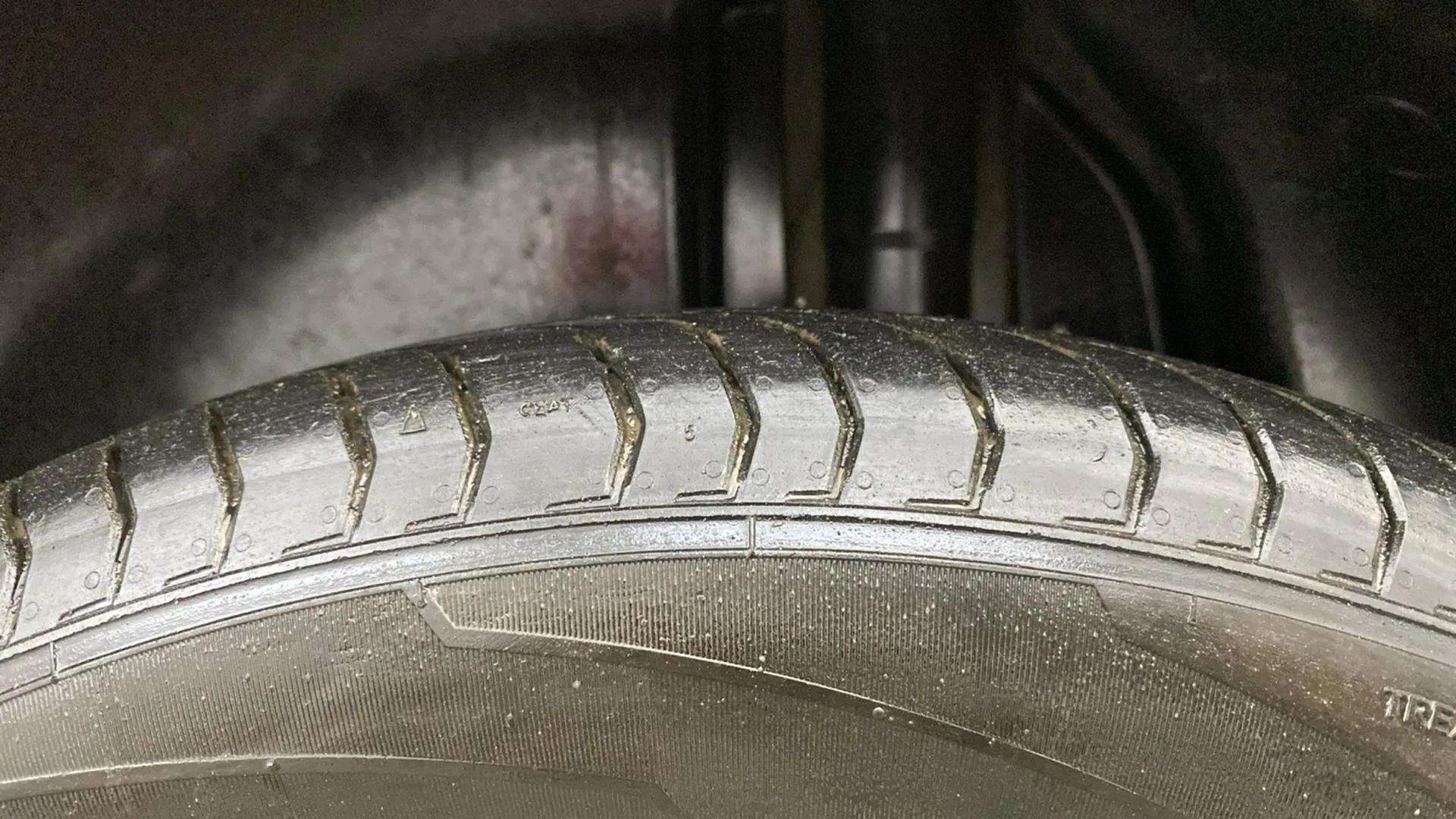 LHS-Front-Tyre-Tread-20