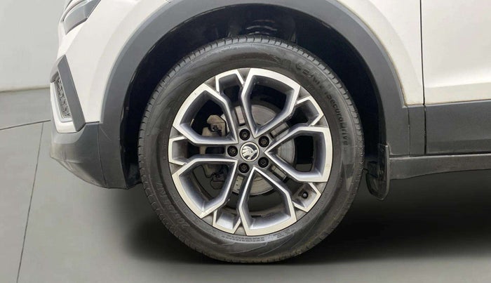 2023 Skoda KUSHAQ STYLE 1.0L TSI MT, Petrol, Manual, 37,821 km, Left Front Wheel