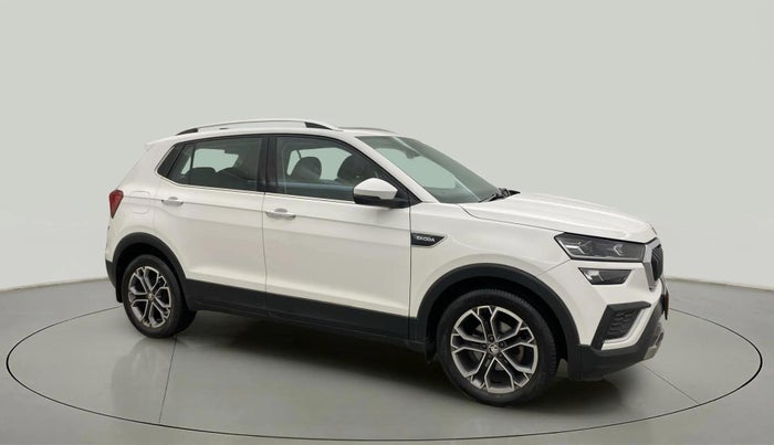 2023 Skoda KUSHAQ STYLE 1.0L TSI MT, Petrol, Manual, 37,821 km, Right Front Diagonal