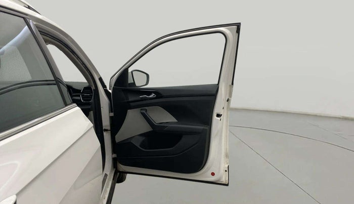 2023 Skoda KUSHAQ STYLE 1.0L TSI MT, Petrol, Manual, 37,821 km, RHS Front Door