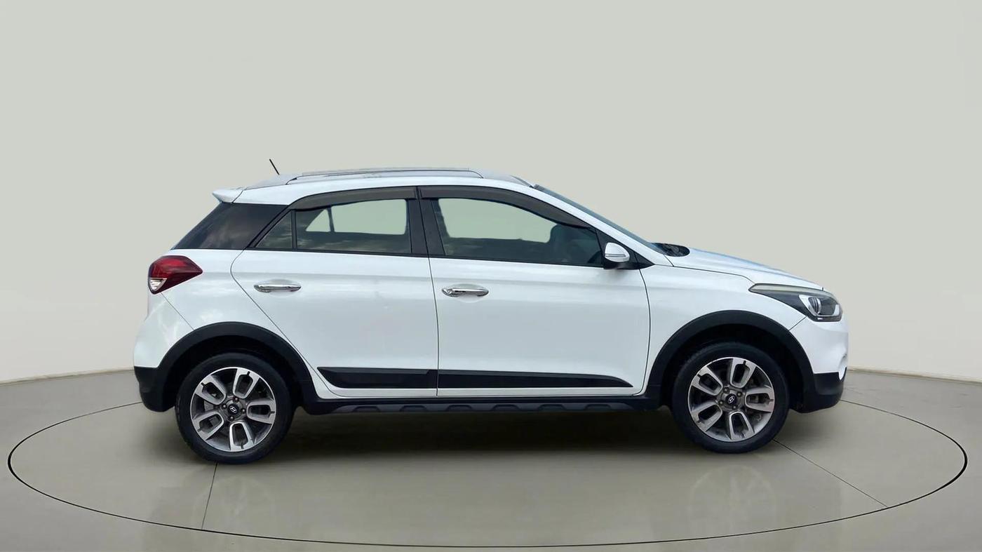 2016 Hyundai i20 Active 1.2 SX, Petrol, Manual, 59,345 km, Right Side View