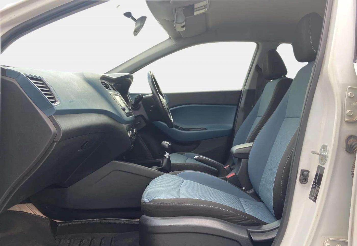 2016 Hyundai i20 Active 1.2 SX, Petrol, Manual, 59,345 km, Right Side Front Door Cabin