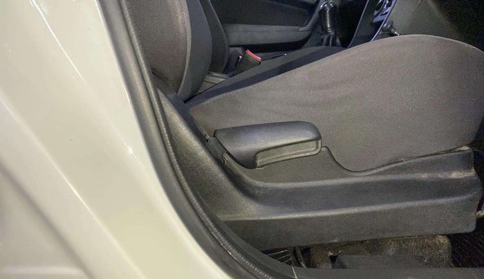 2017 Maruti Vitara Brezza VDI, Diesel, Manual, 72,327 km, Driver Side Adjustment Panel