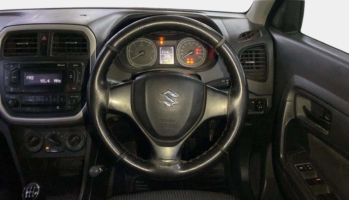 2017 Maruti Vitara Brezza VDI, Diesel, Manual, 72,327 km, Steering Wheel Close Up