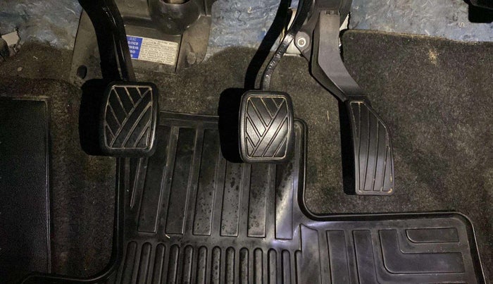 2017 Maruti Vitara Brezza VDI, Diesel, Manual, 72,327 km, Pedals