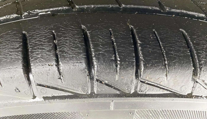 2021 Maruti Alto LXI, Petrol, Manual, 33,234 km, Left Rear Tyre Tread