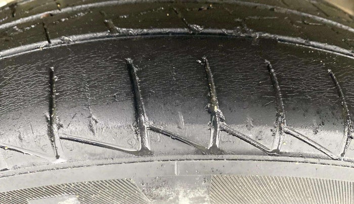 2021 Maruti Alto LXI, Petrol, Manual, 33,234 km, Right Rear Tyre Tread