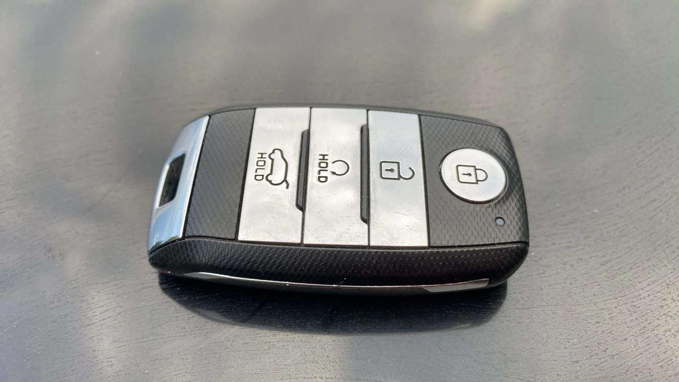 2020 KIA SONET GTX PLUS 1.0 DCT, Petrol, Automatic, 19,601 km, Key Close Up