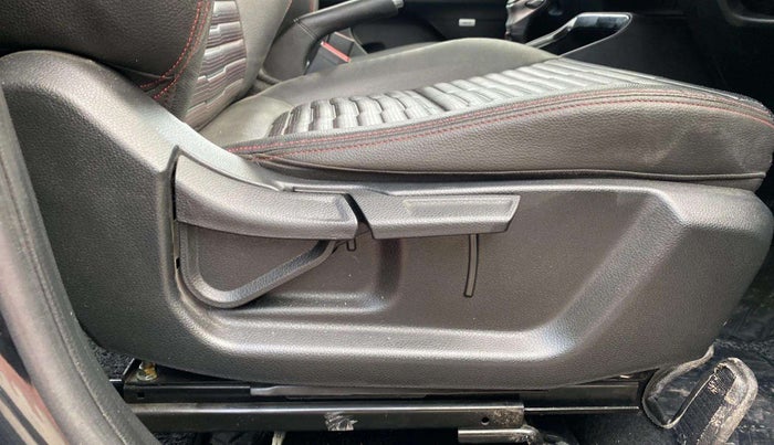 2020 KIA SONET GTX PLUS 1.0 DCT, Petrol, Automatic, 19,601 km, Driver Side Adjustment Panel