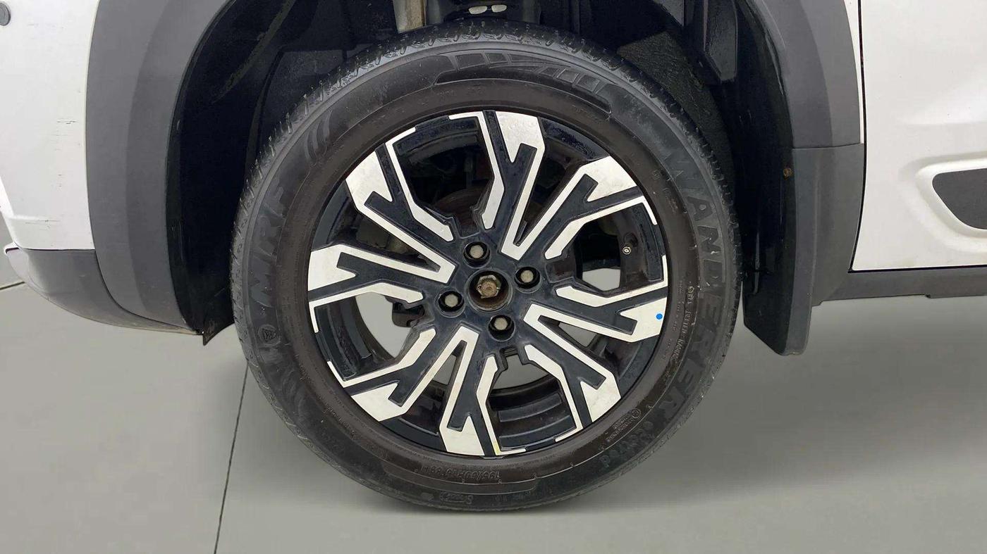 2021 Renault Kiger RXZ TURBO MT, Petrol, Manual, 20,132 km, Left Front Wheel