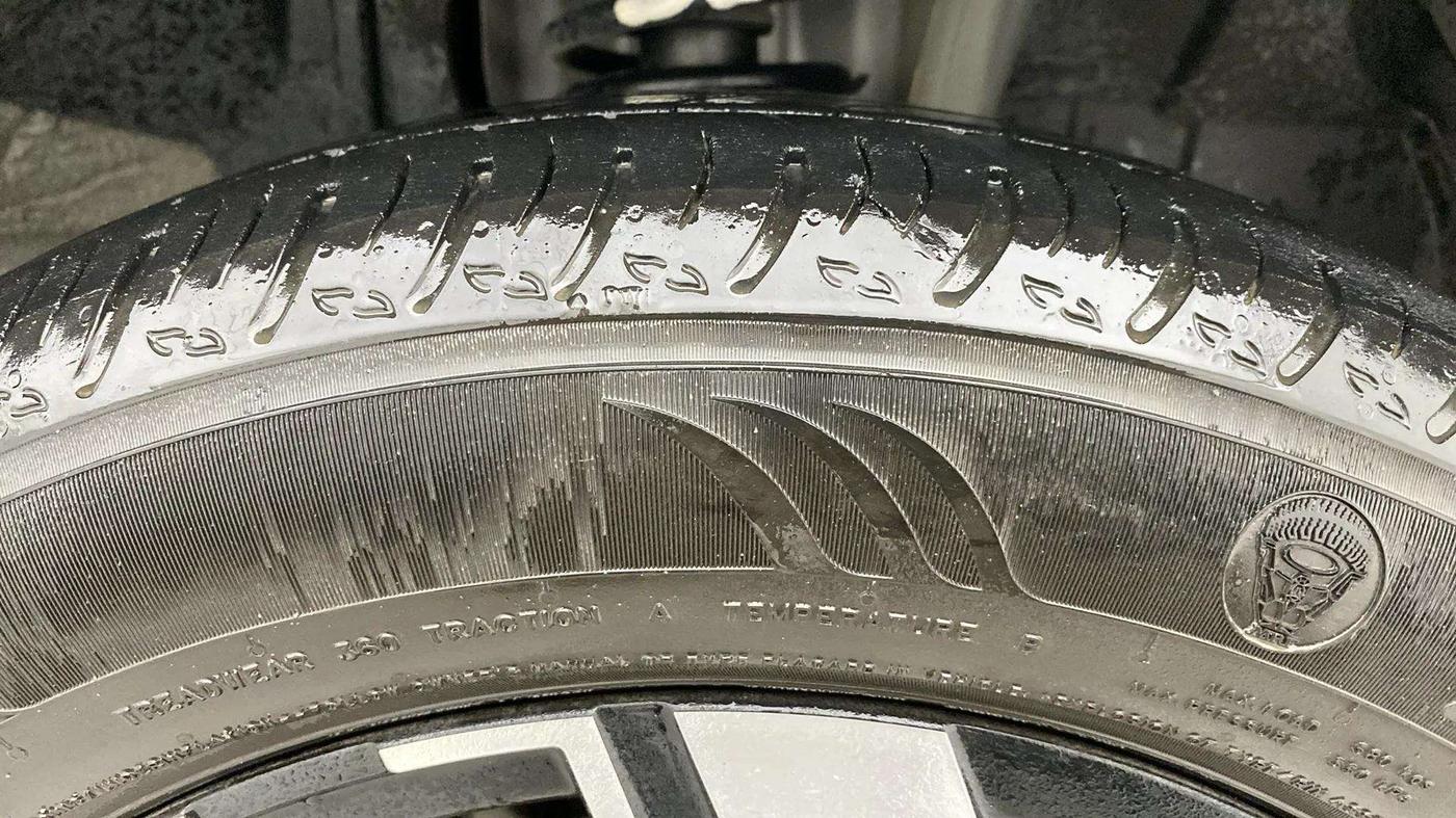 2021 Renault Kiger RXZ TURBO MT, Petrol, Manual, 20,132 km, Right Front Tyre Tread