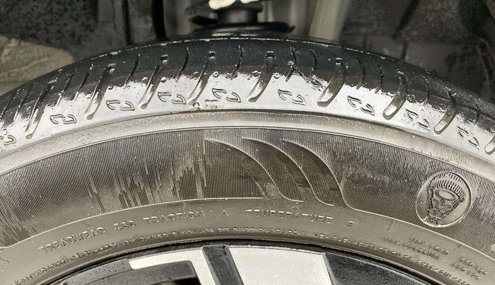 2021 Renault Kiger RXZ TURBO MT, Petrol, Manual, 20,132 km, Right Front Tyre Tread