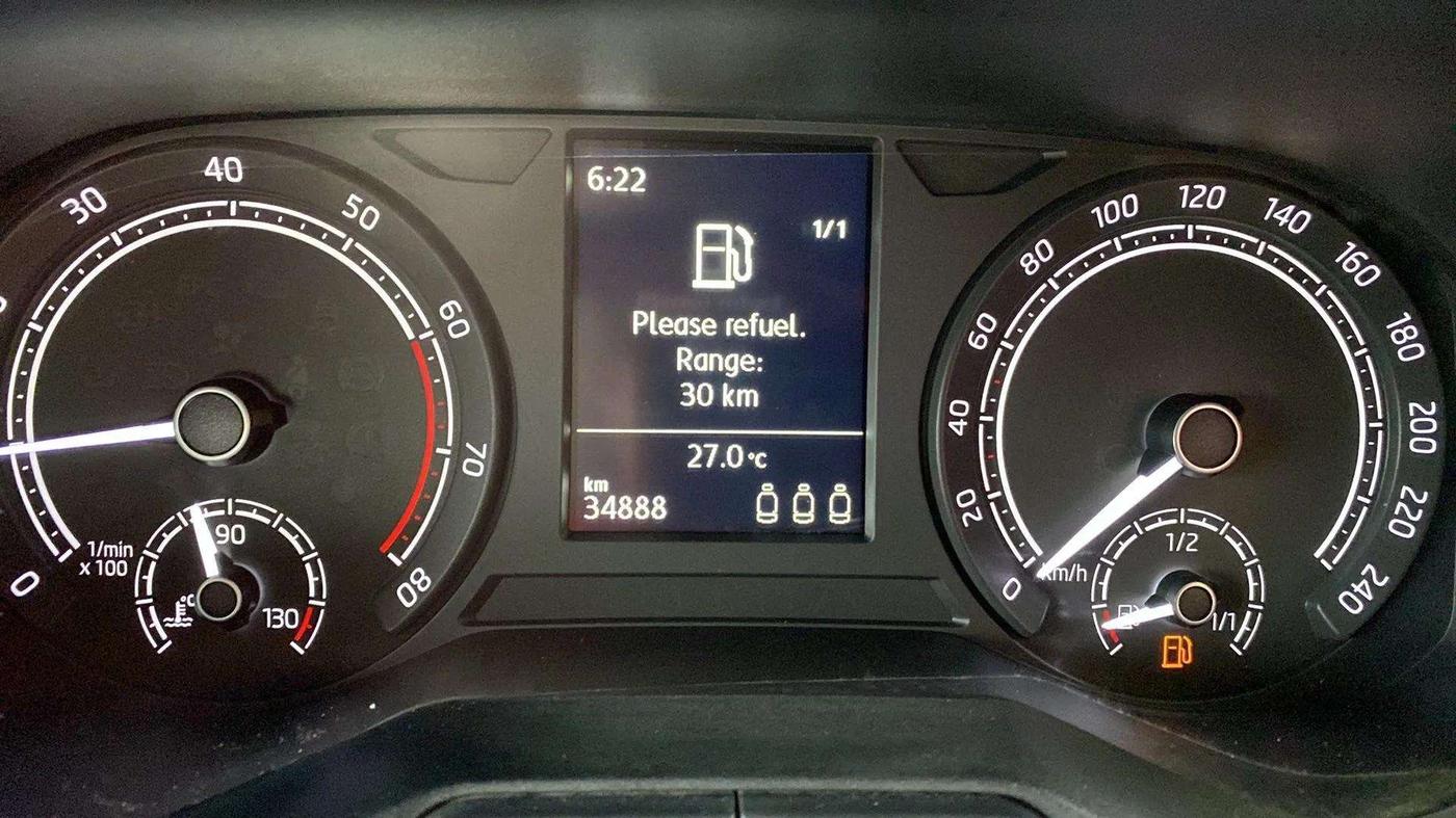 2023 Skoda SLAVIA AMBITION 1.0L TSI MT, Petrol, Manual, 34,893 km, Odometer Image