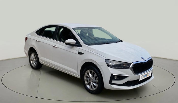 2023 Skoda SLAVIA AMBITION 1.0L TSI MT, Petrol, Manual, 34,893 km, Right Front Diagonal