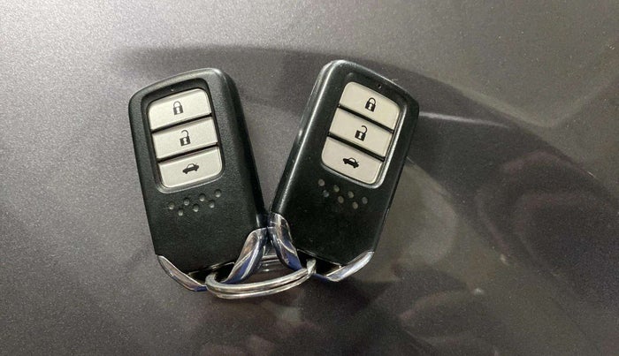 2018 Honda City 1.5L I-VTE V CVT, Petrol, Automatic, 43,726 km, Key Close Up