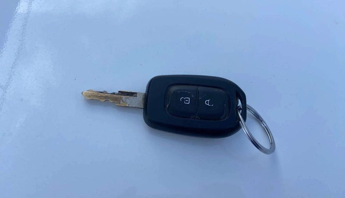 2018 Renault Kwid RXT 1.0 (O), Petrol, Manual, 55,040 km, Key Close Up