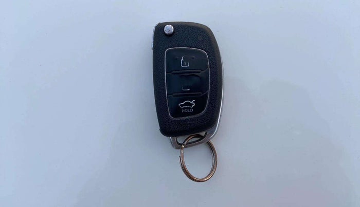 2016 Hyundai Xcent SX 1.2, Petrol, Manual, 79,486 km, Key Close Up