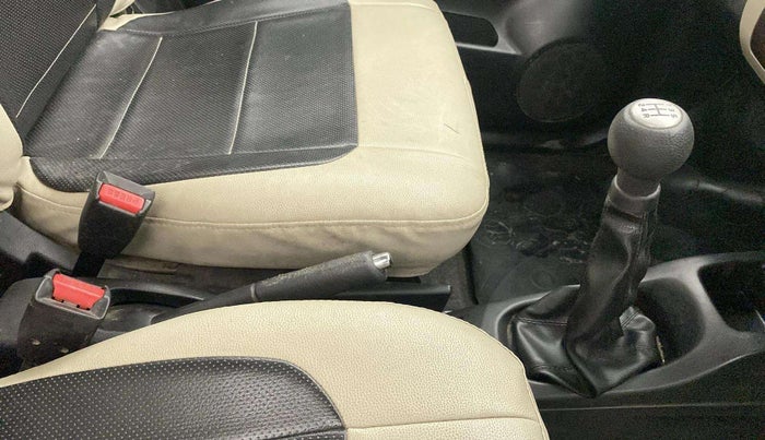 2015 Maruti Wagon R 1.0 VXI, Petrol, Manual, 64,066 km, Gear Lever