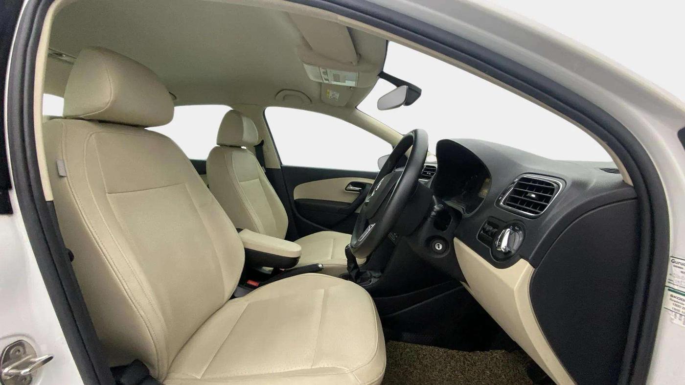 2021 Skoda Rapid STYLE TSI, Petrol, Manual, 24,206 km, Right Side Front Door Cabin