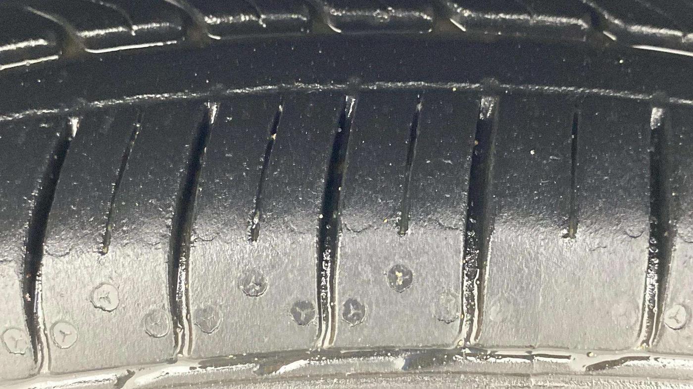 2021 Skoda Rapid STYLE TSI, Petrol, Manual, 24,206 km, Left Front Tyre Tread