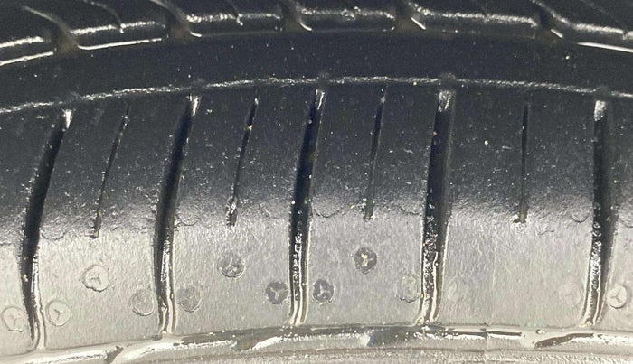 2021 Skoda Rapid STYLE TSI, Petrol, Manual, 24,079 km, Left Front Tyre Tread