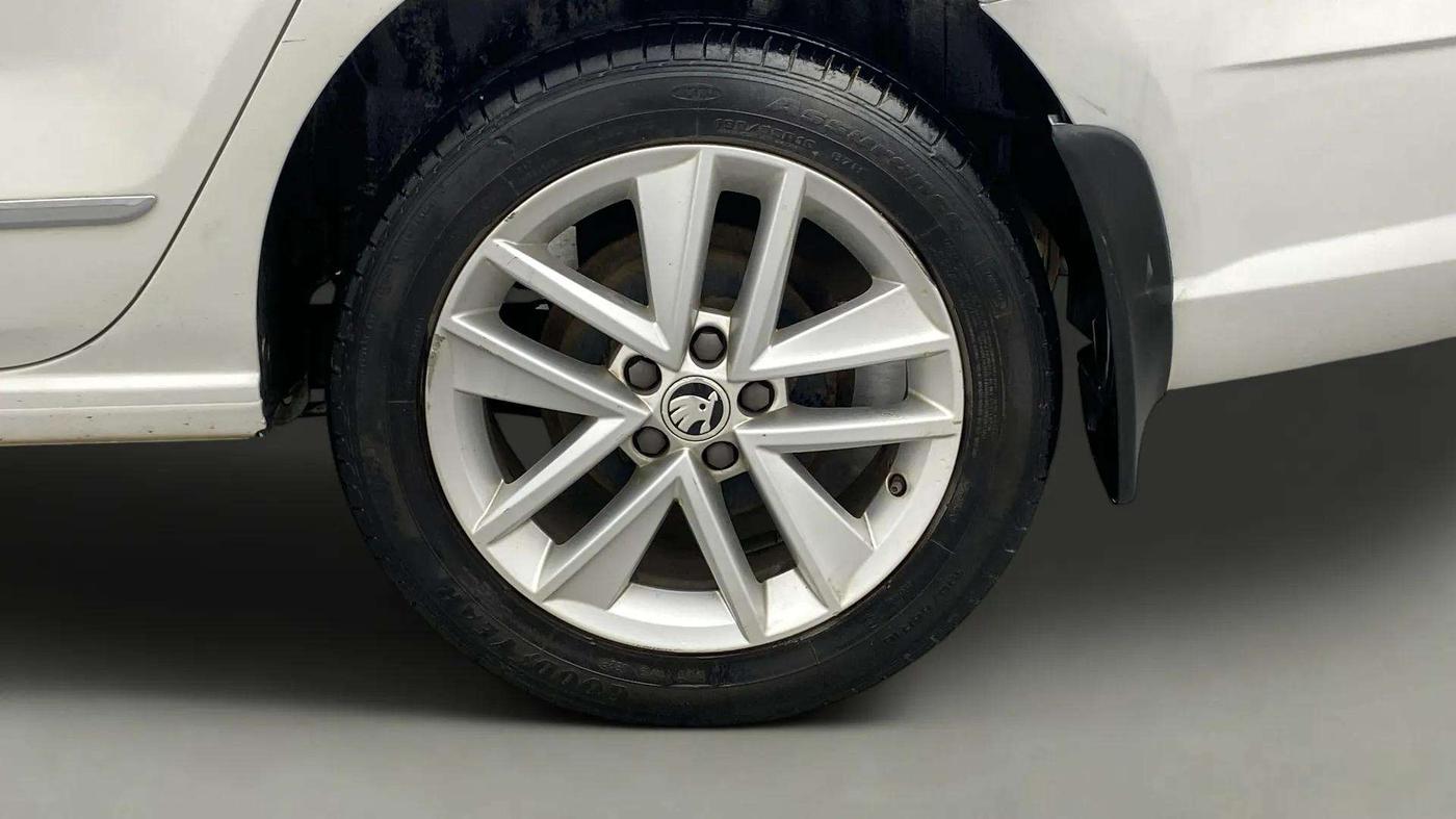 2021 Skoda Rapid STYLE TSI, Petrol, Manual, 24,206 km, Left Rear Wheel
