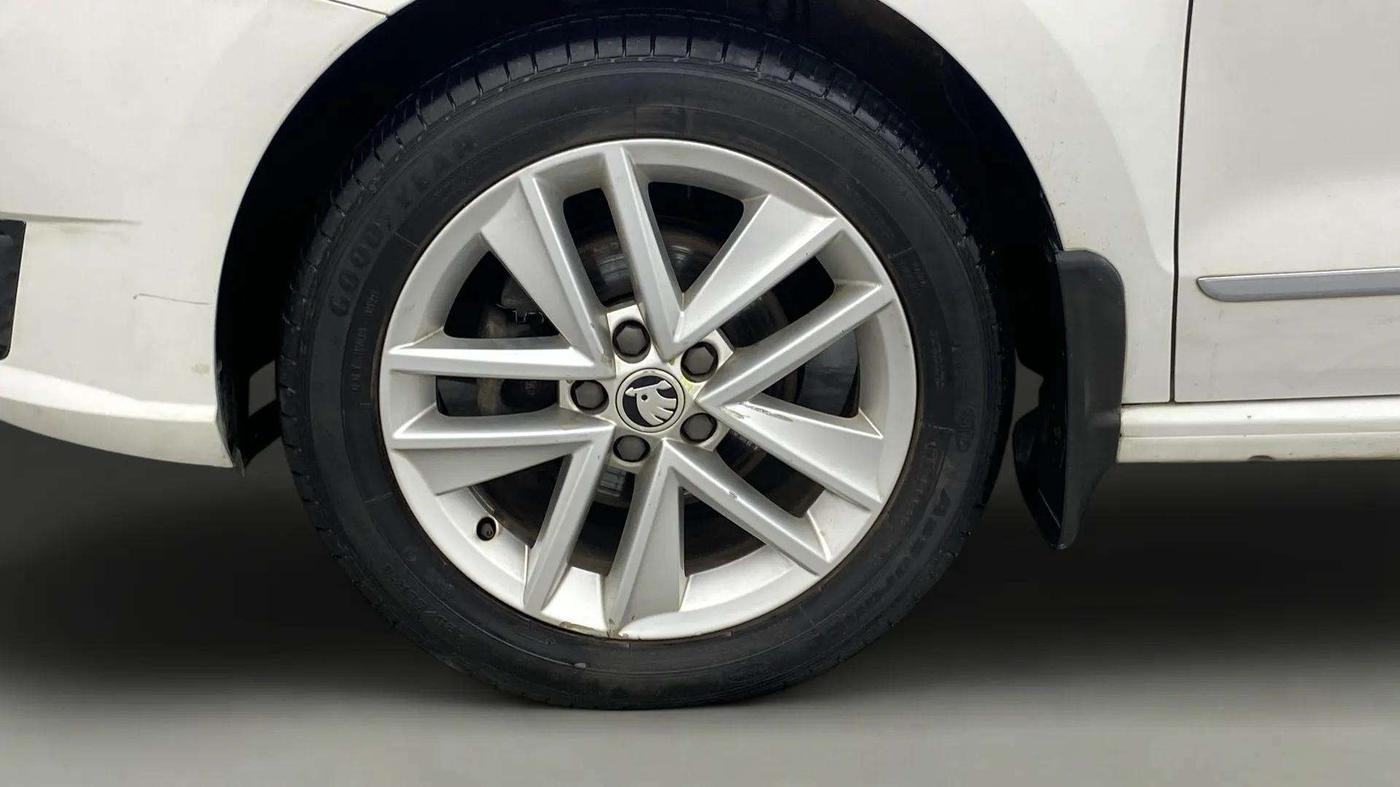 2021 Skoda Rapid STYLE TSI, Petrol, Manual, 24,206 km, Left Front Wheel