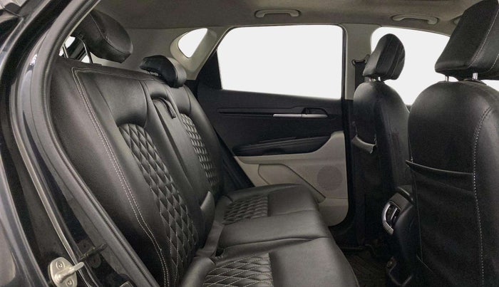 2020 KIA SONET HTX 1.0 IMT, Petrol, Manual, 80,876 km, Right Side Rear Door Cabin