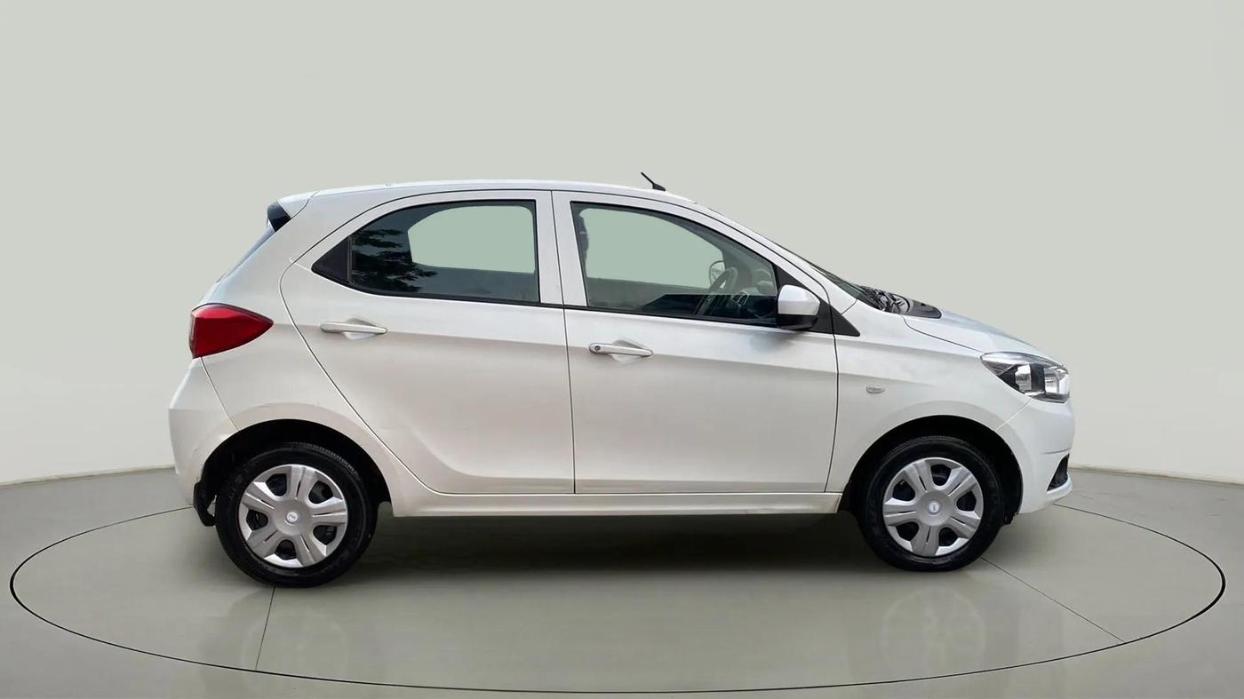 2019 Tata Tiago XT PETROL, Petrol, Manual, 60,905 km, Right Side View