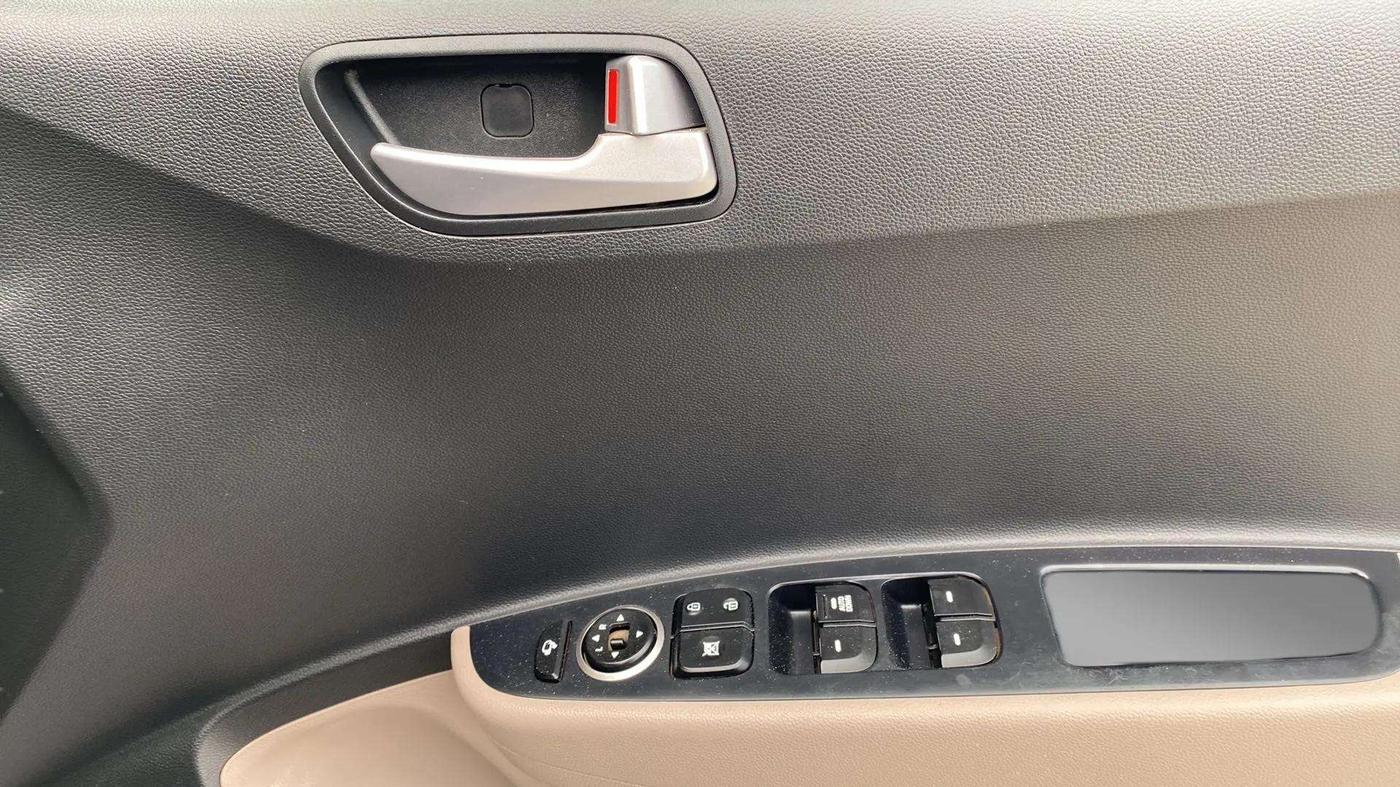 2019 Hyundai Grand i10 SPORTZ 1.2 KAPPA VTVT, Petrol, Manual, 82,852 km, Driver Side Door Panels Control